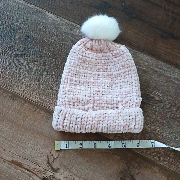 Old Navy toque - Picture 6 of 13